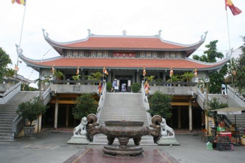 Vinh Nghiem pagoda in Ho Chi Minh City