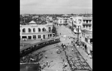 ha noi old quarter, ha noi in photos, hang dao intersection