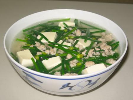 How to cook Tofu and Chive Soup