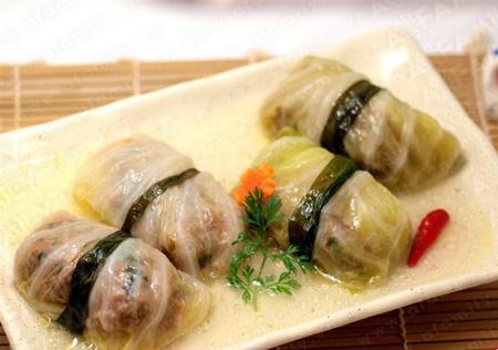 How to cook braised stuffed cabbage