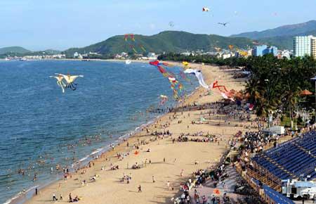 Nha Trang Sea Festival 2013 takes place from 1 to 11/6