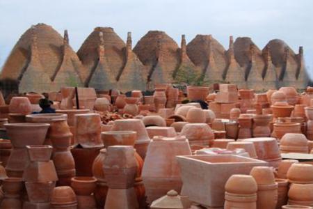 Long Ho red pottery