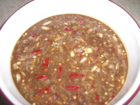 How to make fermented fish dipping sauce