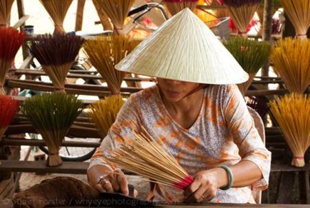 Making incense