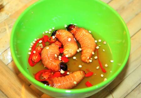 Coconut worms dish in Vietnam 2